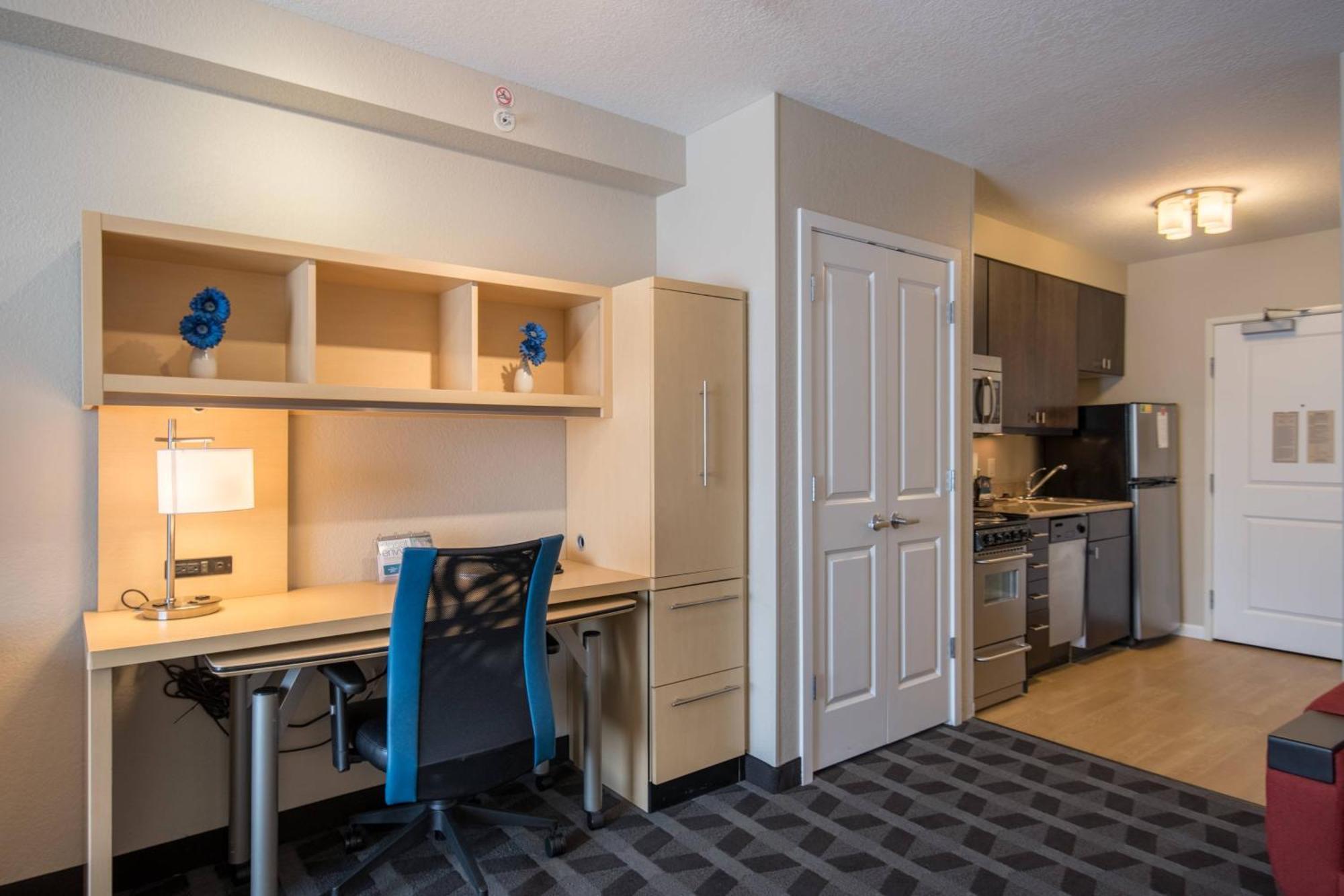 Towneplace Suites By Marriott Provo Orem Bagian luar foto