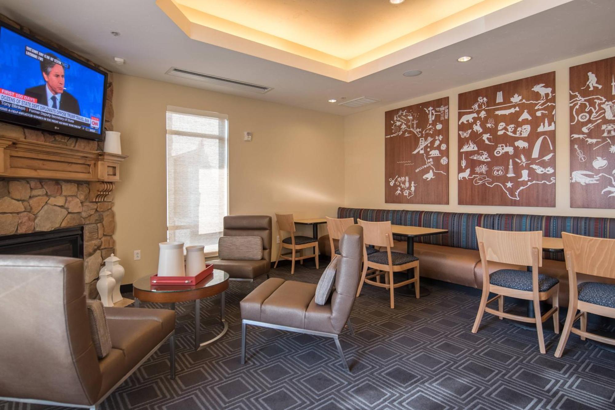 Towneplace Suites By Marriott Provo Orem Bagian luar foto
