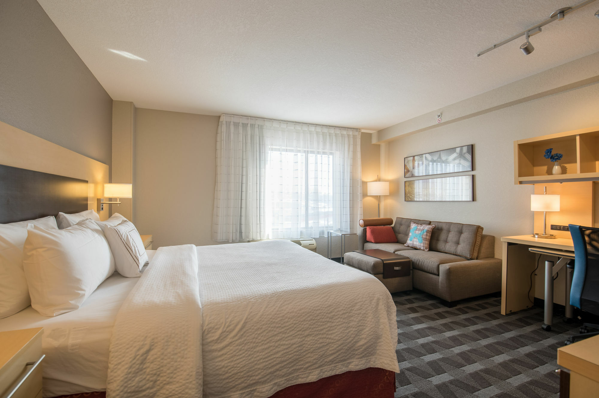 Towneplace Suites By Marriott Provo Orem Bagian luar foto